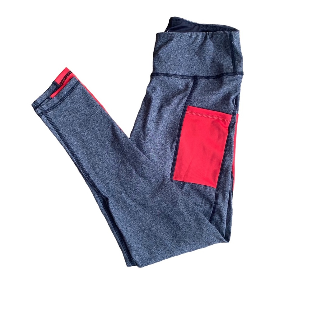 Bend Women's Leggings - Size Small - Dark Grey with Red Graphic Detail